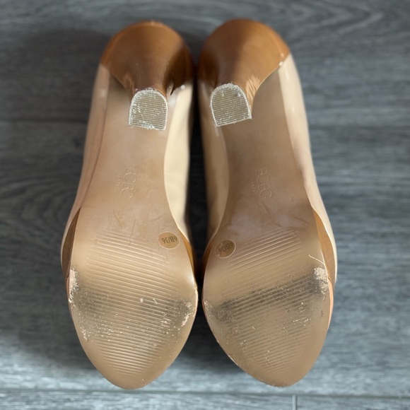 BCBG PARIS Nude Colorblock Patent Leather Pumps - Picture 5 of 6